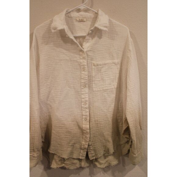 la miel Tops - La Miel crinkled gauze button-down shirt cream tan ombre size small